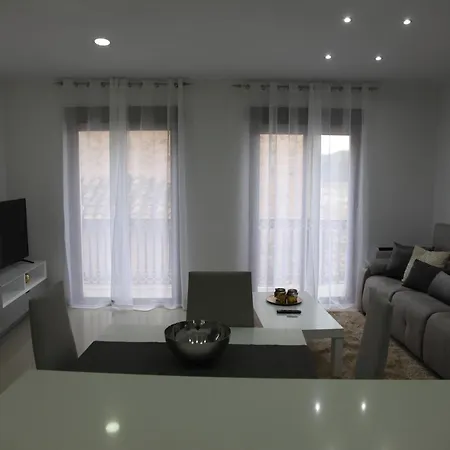 Apartamento Alogia, Pastora, Yerbater